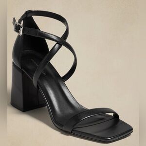 BANANA REPUBLIC ITALIAN LEATHER BLOCK-HEEL SANDAL